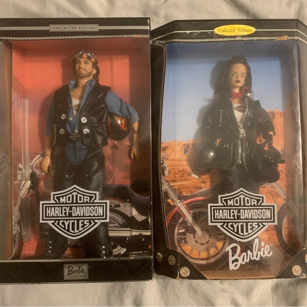 Harley Davidson Collector Barbies - Picture 2 of 6
